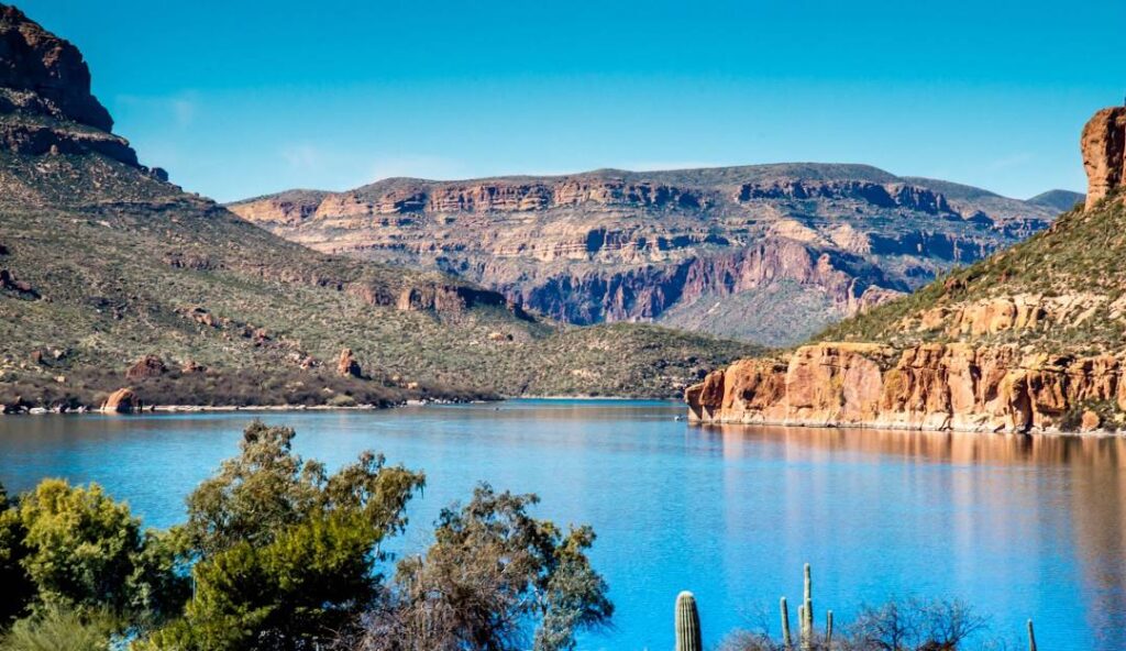 Apache Lake